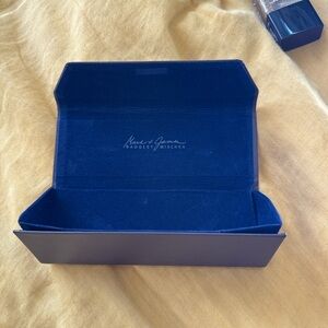 Badgley Mischka brown and blue Case